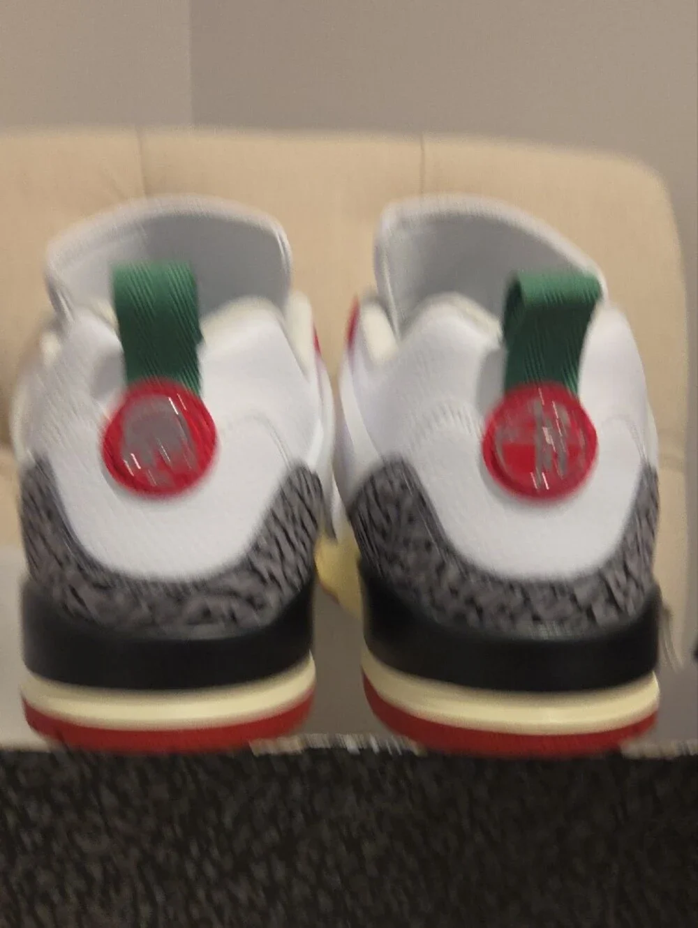 Nike Air Jordan 4 Retro Men’s Sneakers - White/Red/Cement